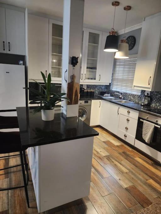 Cape Town, Sea Point, Beautiful 2 Bedroom Apartment @Tucked Away Exterior photo